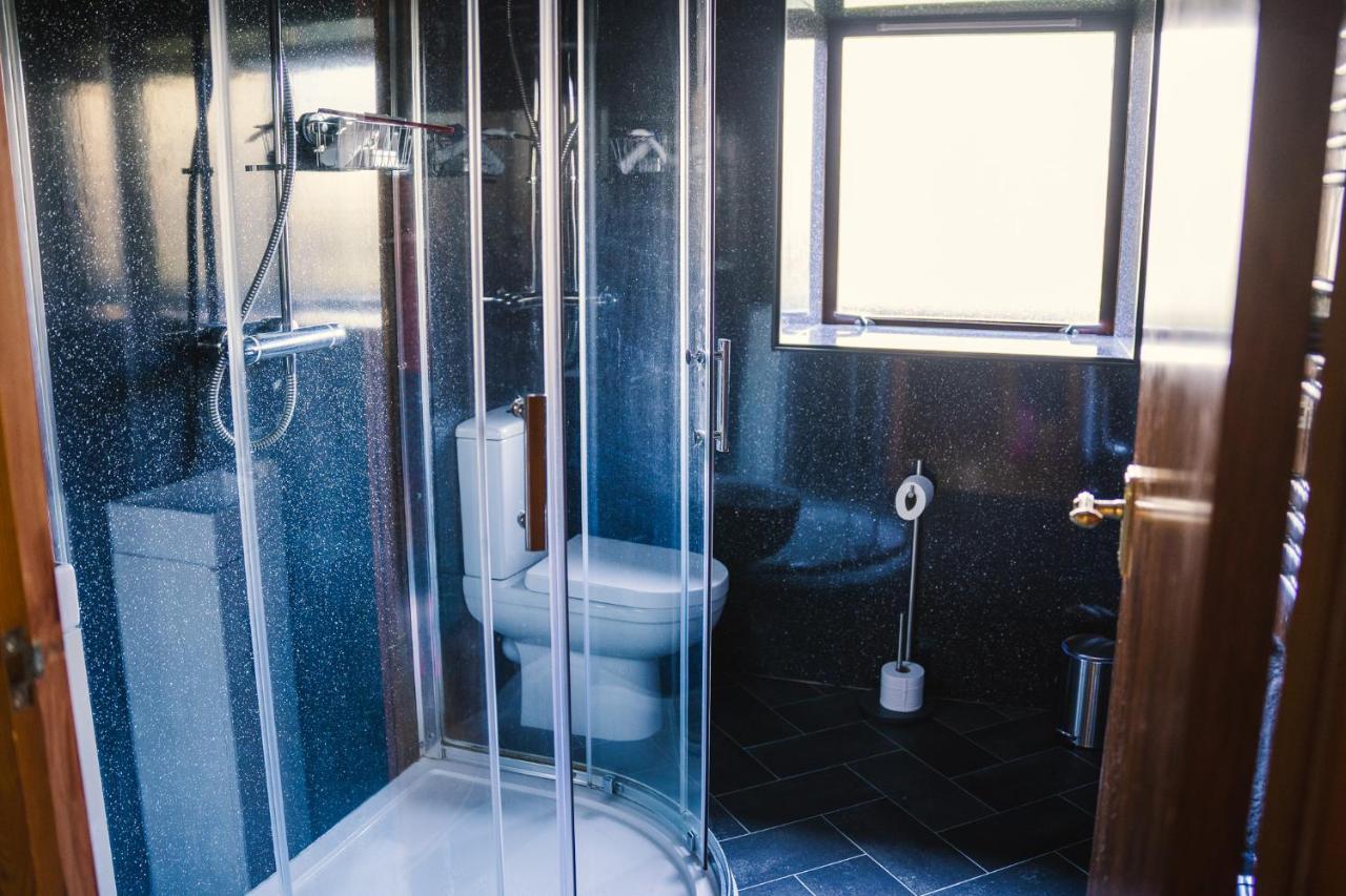 3-Bedroom House For Outdoor Holidays Alyth Esterno foto